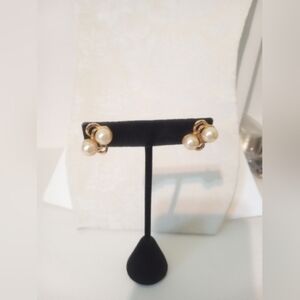 Vintage Earrings Faux‎ Pearl Gold Tone Studs 5/8"